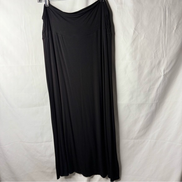 Double Click Dresses & Skirts - Double Click 3X Black Maxi Skirt w/Side Ruching